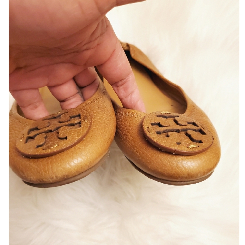 Tory Burch Reva Tan Flats - Picture 5 of 6
